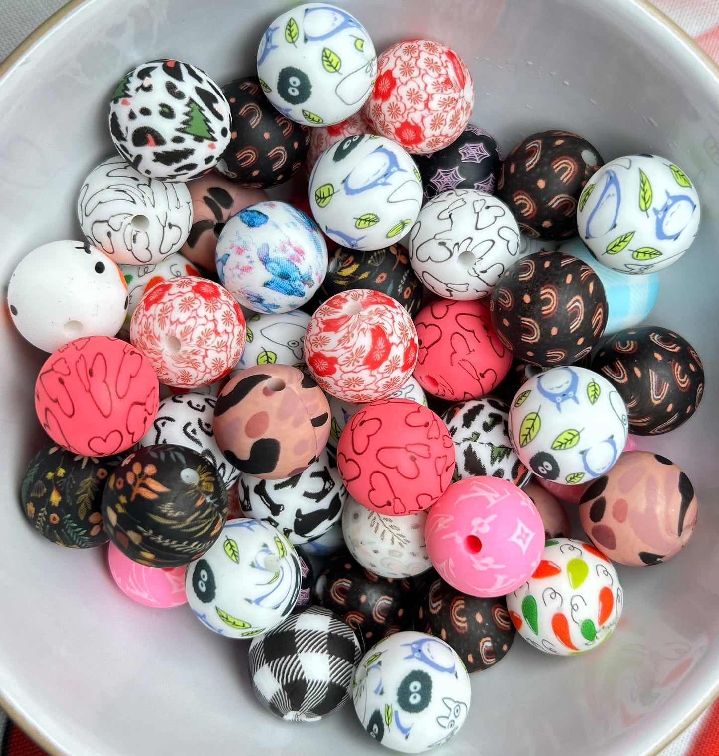 Randomly Mixed 15mm Printed Silicone Beads