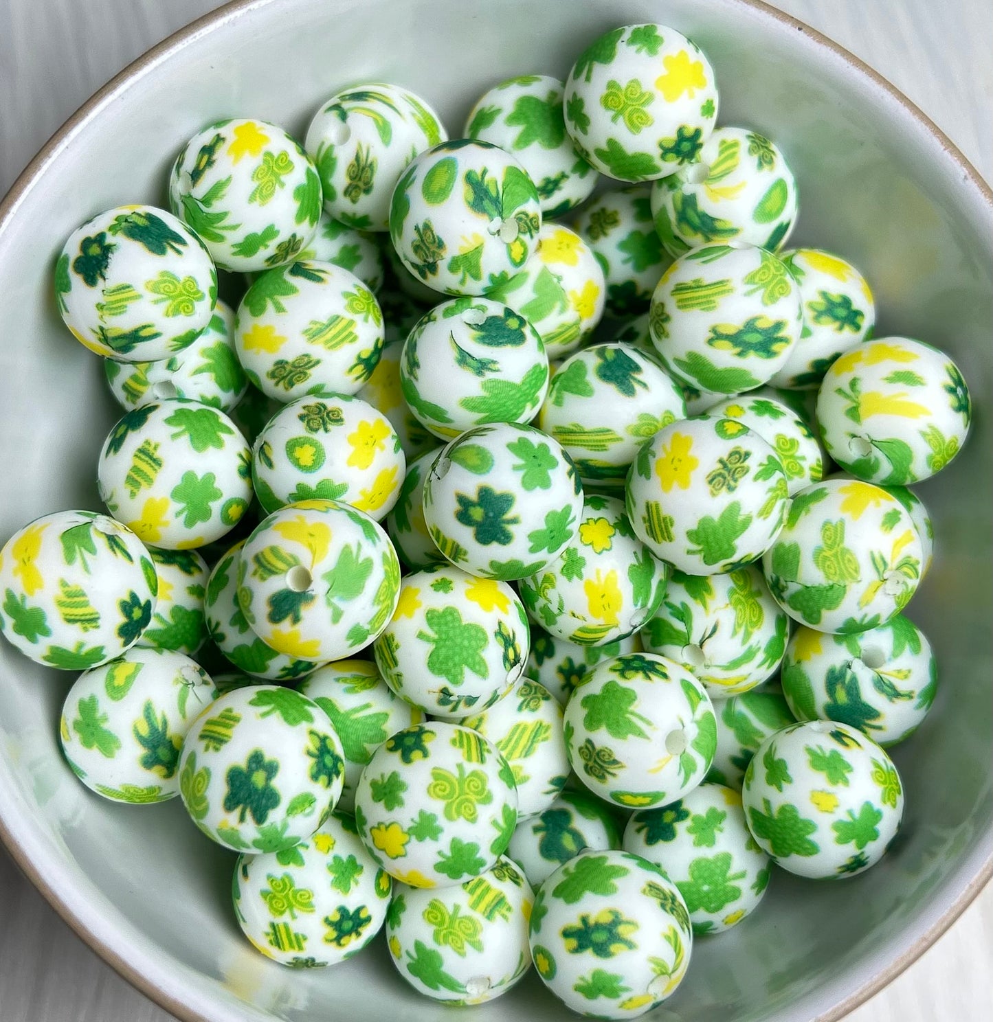 Shamrocks 15mm Printed Silicone Beads