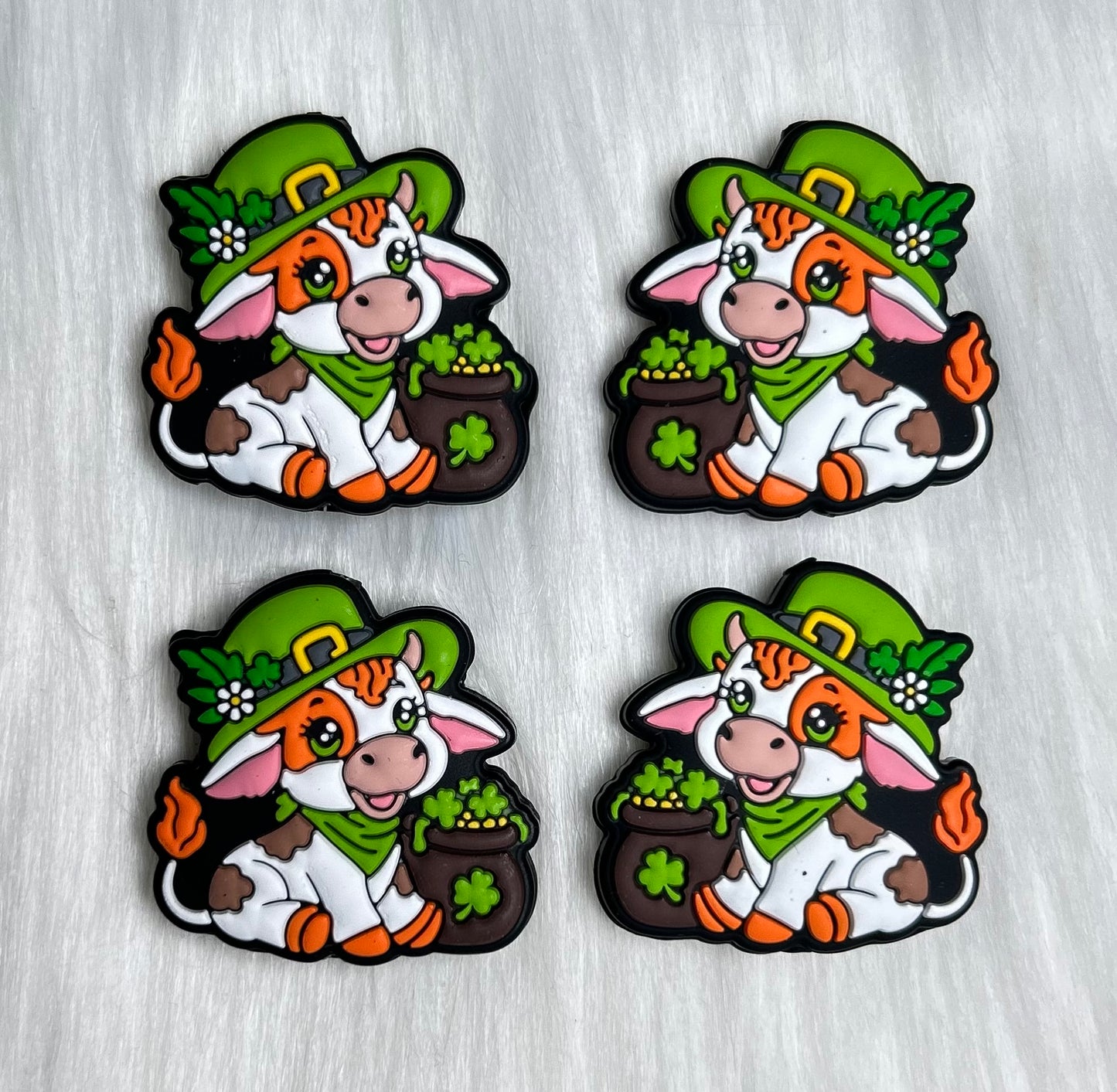 Shamrock Cow Focal Bead