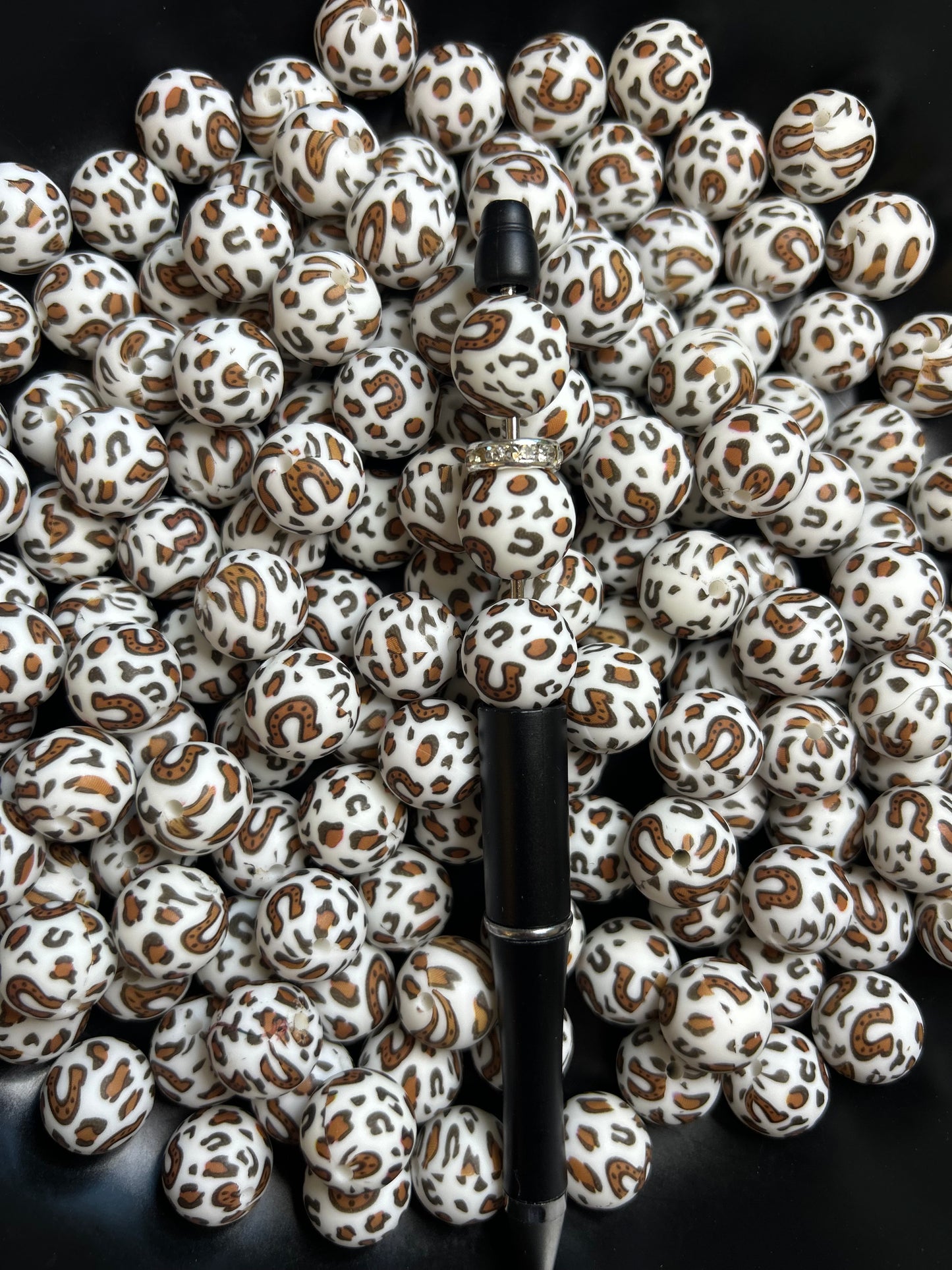 New Cheetah Horseshoe 15mm Printed Silicone Beads